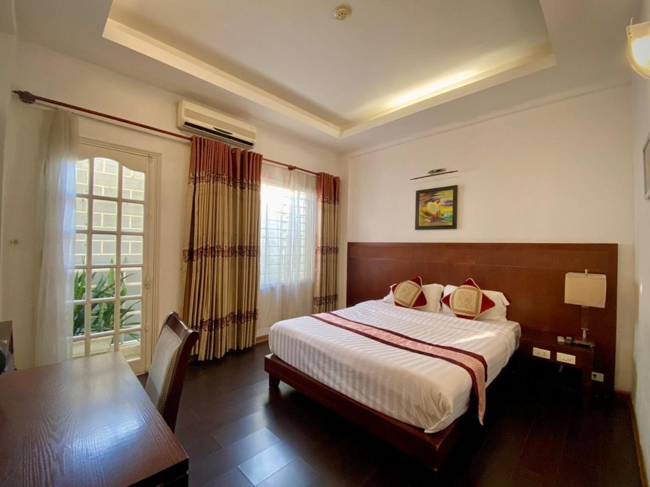 Gold Hotel Hue Exterior photo